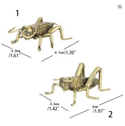 Saltamontes dorado